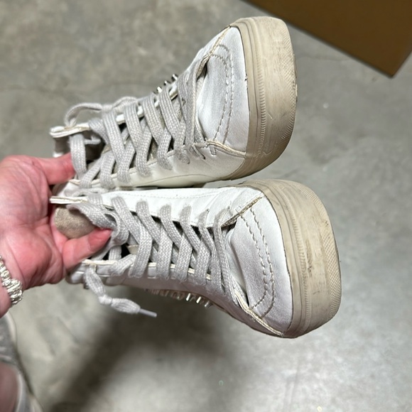 Riri Sneaker shu shop - Silver Distressed zips on side of shoe /Size 9 /Box 4-21 - Picture 5 of 9